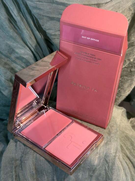 Patrick Ta Other - Patrick Ta Major Headlines Double-Take Crème & Powder Blush Duo in Out of Office